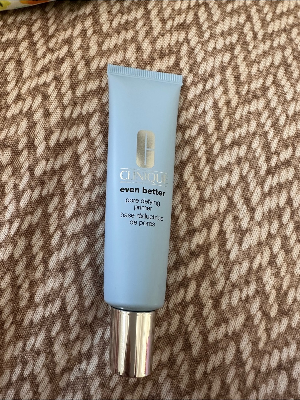 Clinique Even Better Pore Defying Primer - Light Blue